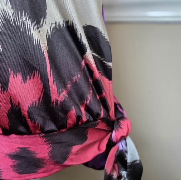 VENUS Purple and Black Animal Print Top Size Small. - Picture 3 of 11